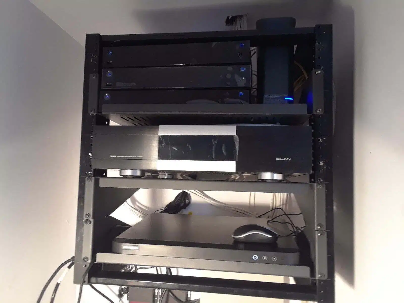 Low Voltage Installer Near Los Angeles
