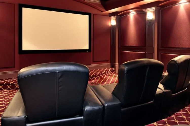 Home cinema Los Angeles, Onboard IT Tech