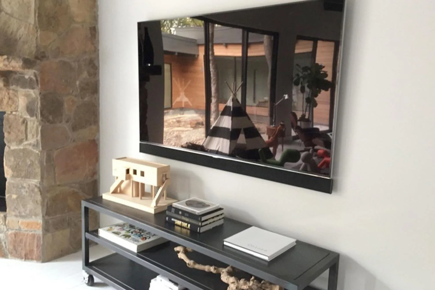 home entertainment installation los angeles by Onboard IT Tech