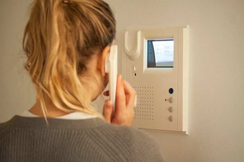 intercom system for apartment building Los Angeles- Onboard IT Tech || apartment intercom system with door release best intercom system for apartments multi-tenant intercom systems wifi doorbell, intercom for multi-unit apartment building, 4 apartment intercom system apartment, intercom system repair apartment, intercom system installation, video, intercom system for apartments