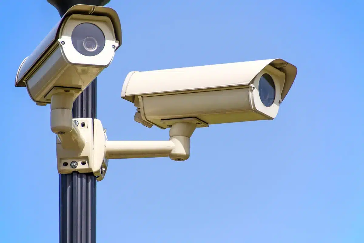 Security camera with installation Los Angeles- Onboard IT Tech
