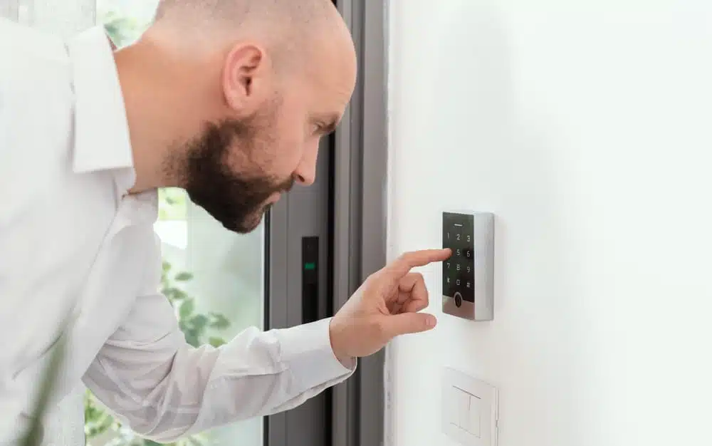 security alarm systems- alarm systems home Los Angeles- Onboard IT Tech