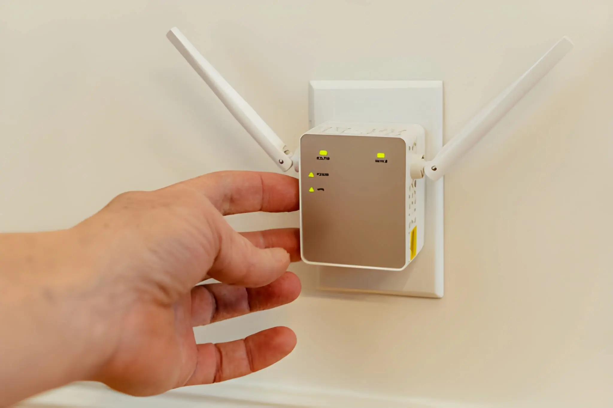 Wifi extender improving wireless signal coverage